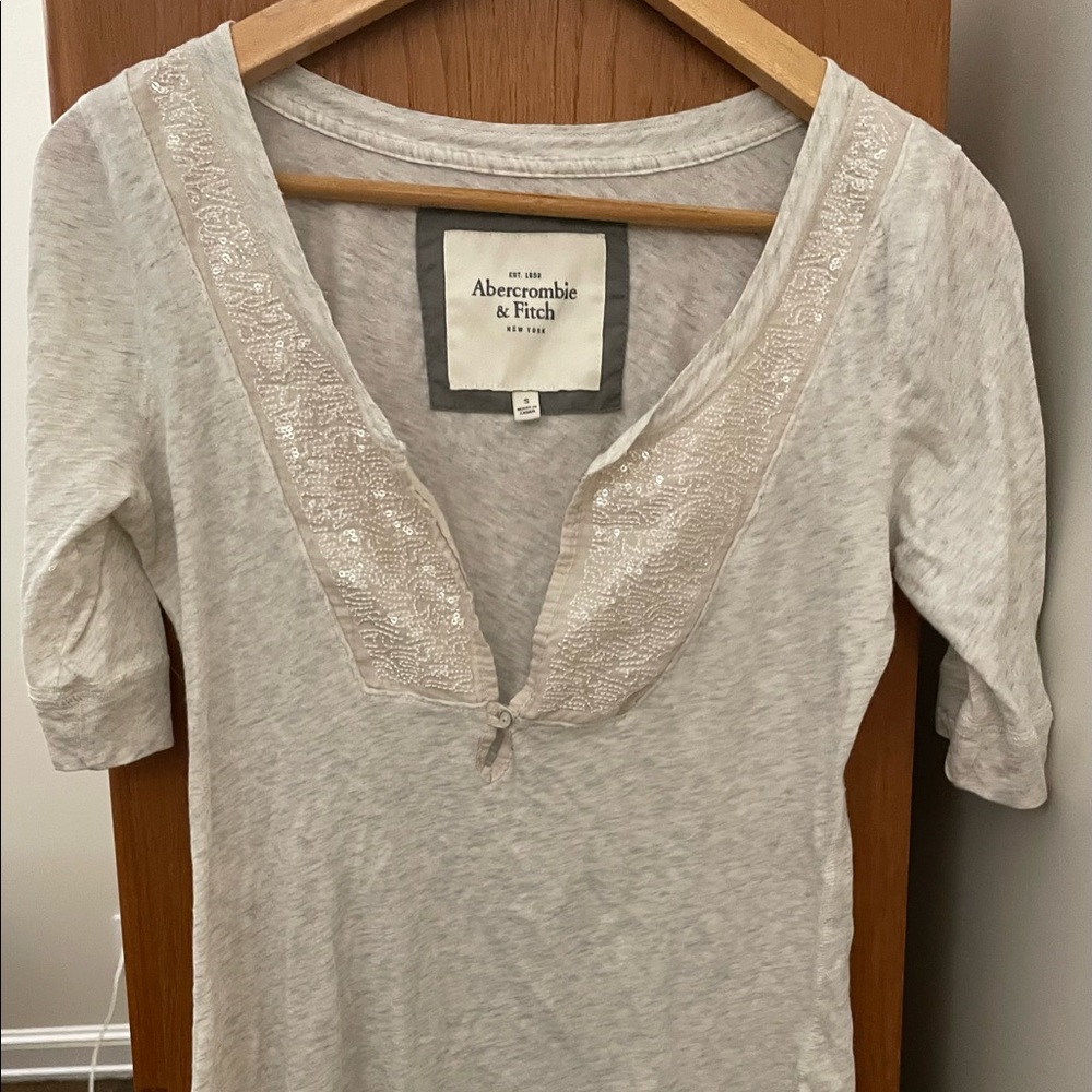 Abercrombie t-shirt